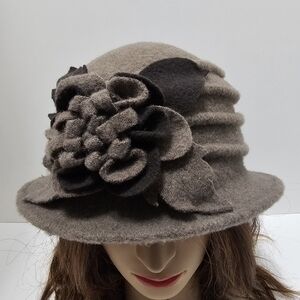 Vintage Forbusite Women's Wool Cloche Nrown Hat